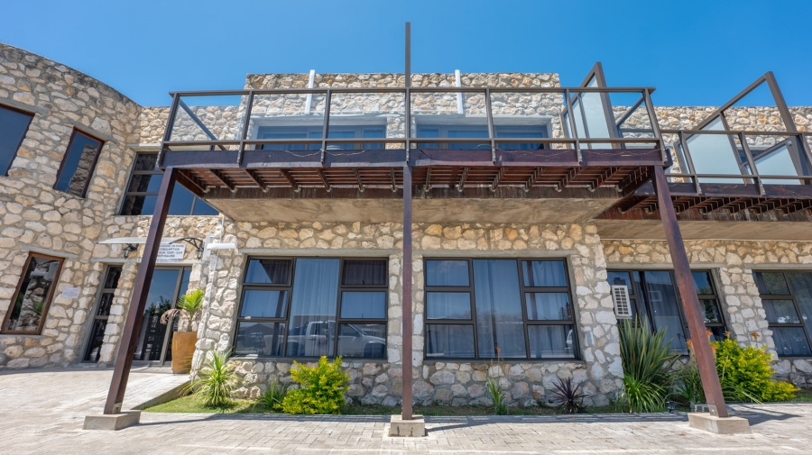 9 Bedroom Property for Sale in Struisbaai Western Cape